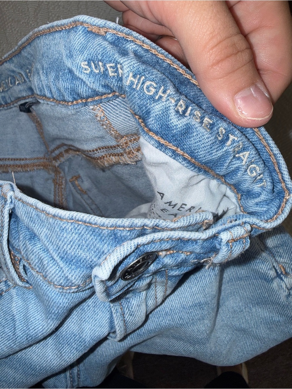 American Eagle (00 Long) Super High Rise Straight Leg Denim Jeans with Stretch - Picture 5 of 6